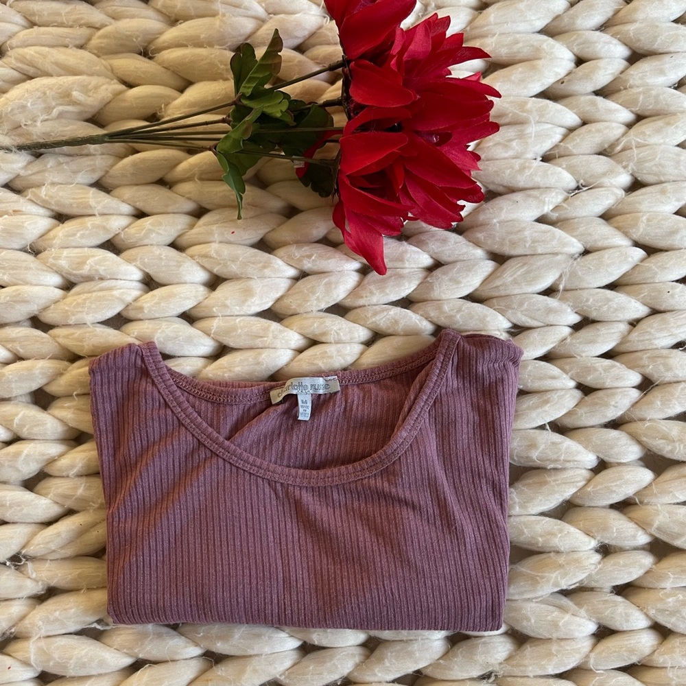 Ribbed Tee